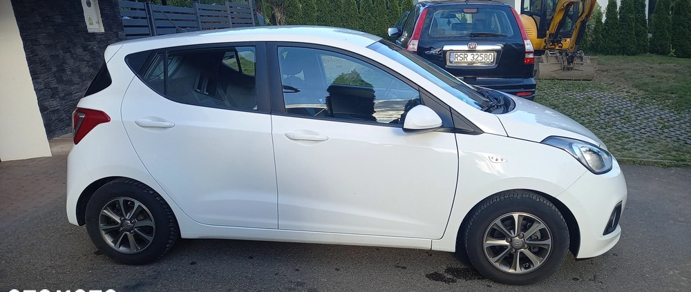 Hyundai i10 cena 29450 przebieg: 120000, rok produkcji 2015 z Strzyżów małe 436